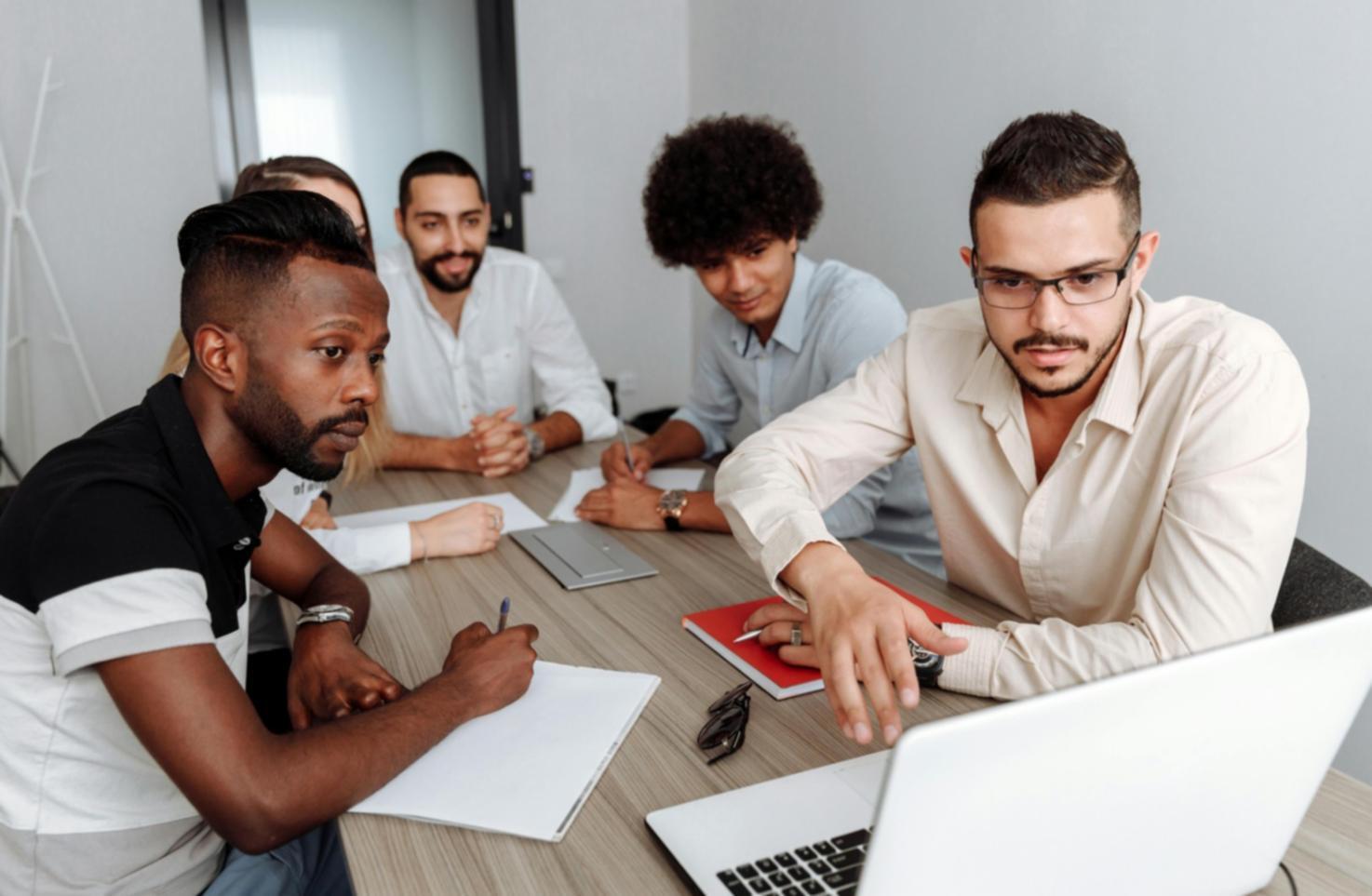Intrinsic Reward Design for Long-Term Engagement